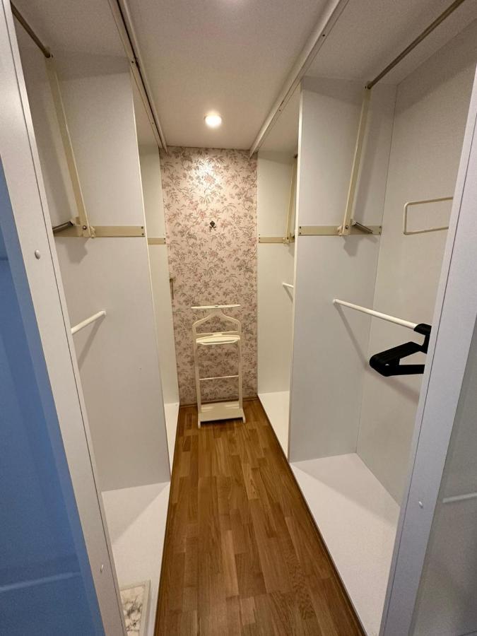 Central Plaza Great Apartment 4 Bedroom 3 Bathroom Bruckneudorf Extérieur photo